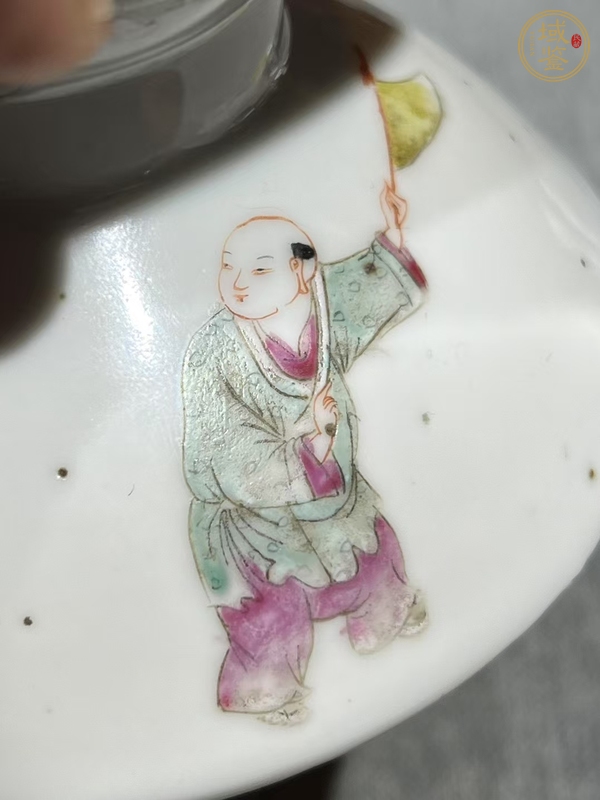 古玩陶瓷粉彩嬰戲?qū)m燈底座真品鑒賞圖
