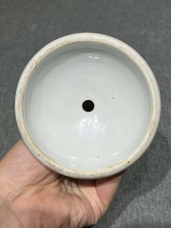 古玩陶瓷晚清粉彩嬰戲?qū)m燈底座拍賣，當(dāng)前價格4580元