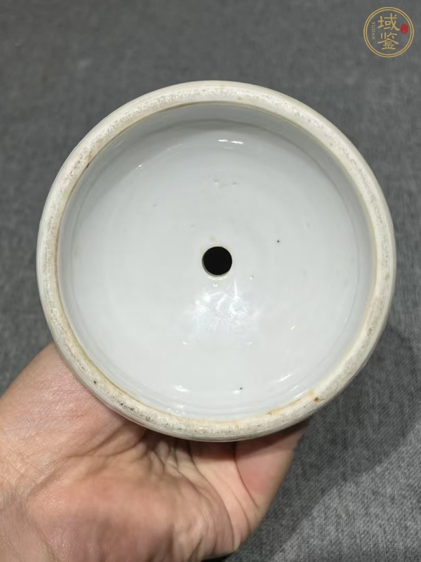 古玩陶瓷粉彩嬰戲?qū)m燈底座真品鑒賞圖