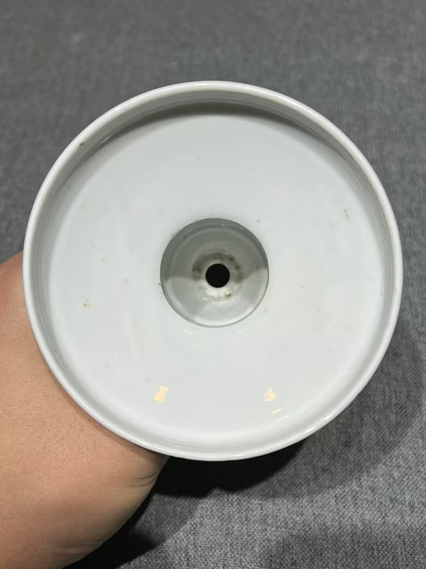 古玩陶瓷晚清粉彩嬰戲?qū)m燈底座拍賣，當(dāng)前價格4580元