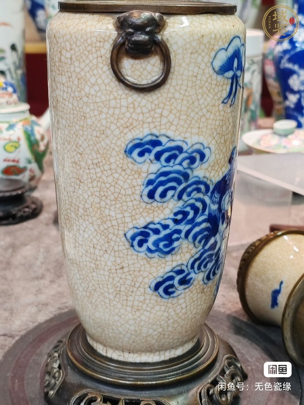 古玩陶瓷哥釉青花瓶真品鑒賞圖
