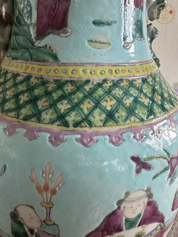 古玩陶瓷人物紋粉彩瓶真品鑒賞圖