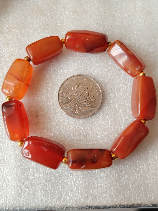 古玩轉(zhuǎn)賣限量包郵天然紅瑪瑙珠串拍賣，當(dāng)前價(jià)格456元