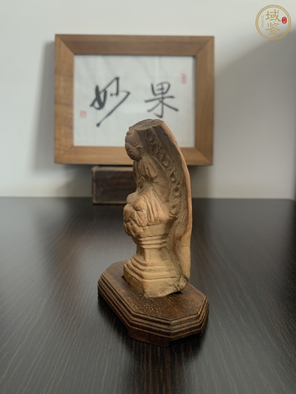 古玩陶瓷紅陶佛像真品鑒賞圖