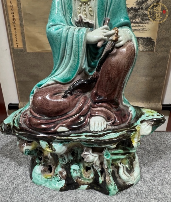 古玩陶瓷民國人物塑像真品鑒賞圖