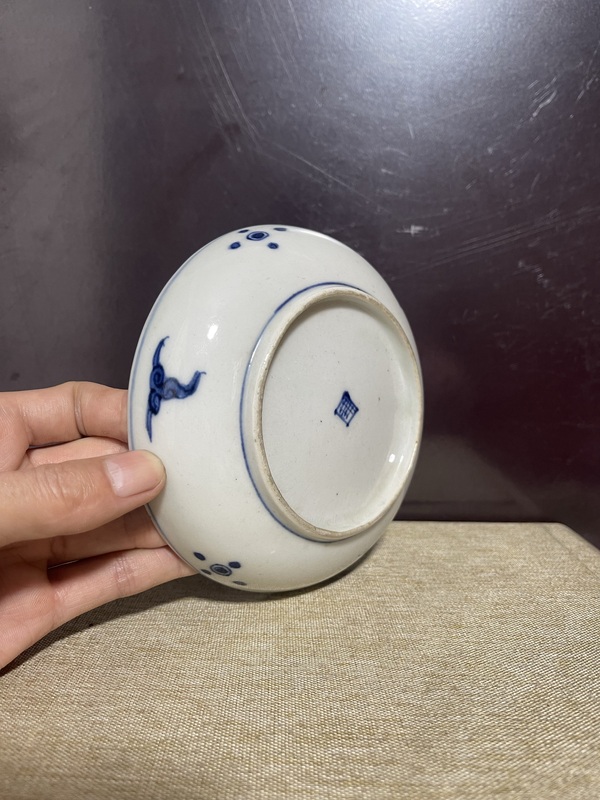 古玩陶瓷清，青花洞石花卉紋盤拍賣，當前價格1800元