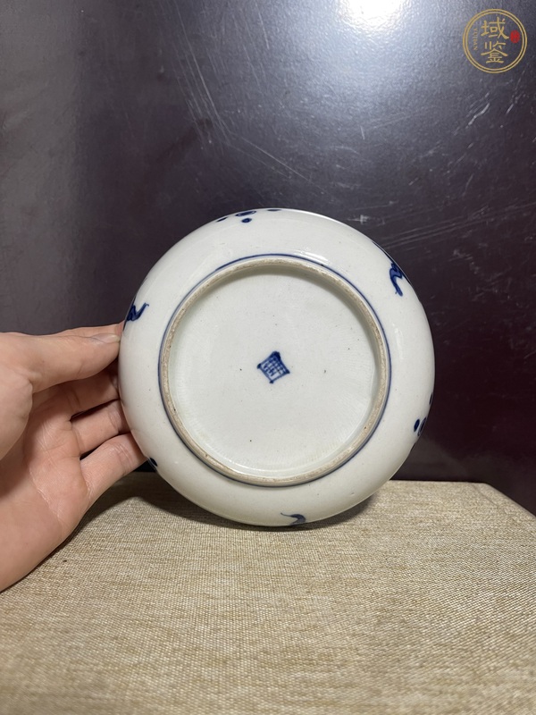 古玩陶瓷青花洞石花卉紋盤真品鑒賞圖