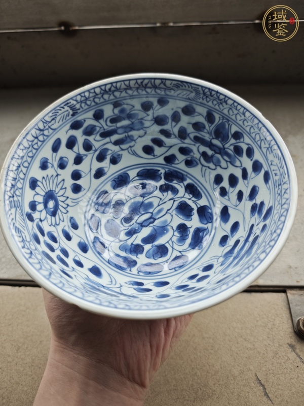 古玩陶瓷青花花卉碗真品鑒賞圖