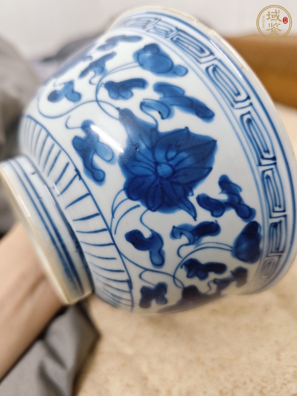 古玩陶瓷青花花卉碗真品鑒賞圖