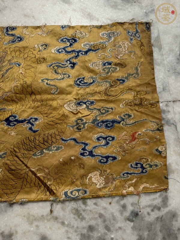 古玩雜項(xiàng)龍紋繡片真品鑒賞圖