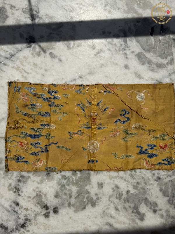 古玩雜項(xiàng)龍紋繡片真品鑒賞圖