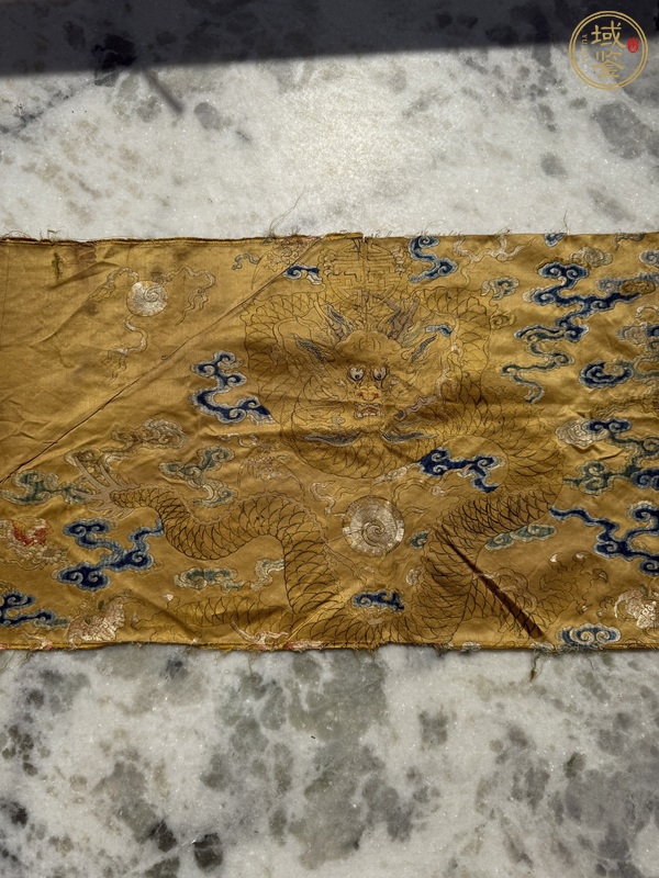 古玩雜項(xiàng)龍紋繡片真品鑒賞圖