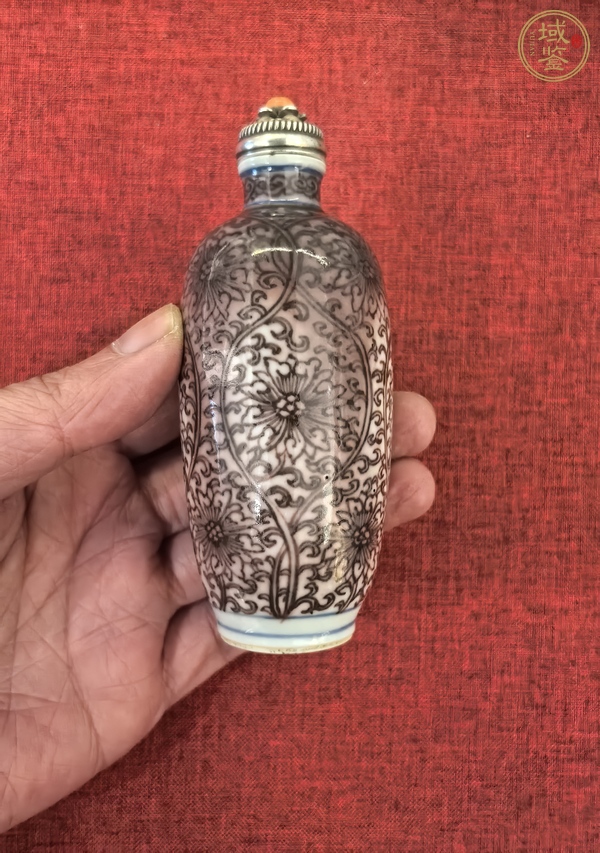 古玩陶瓷釉里紅花卉紋鼻煙壺真品鑒賞圖