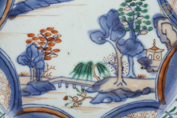 古玩陶瓷清康熙·青花五彩山水花卉紋折沿盤真品鑒賞圖