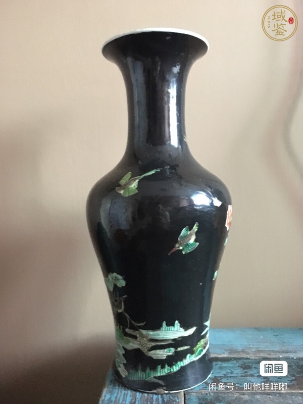 古玩陶瓷墨地五彩花鳥紋撇口瓶真品鑒賞圖