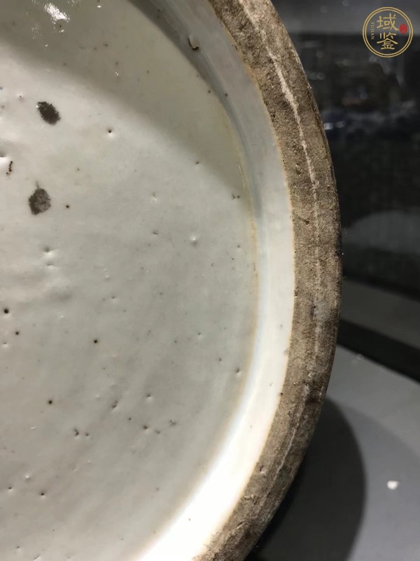 古玩陶瓷青花纏枝花卉紋鋪首尊真品鑒賞圖