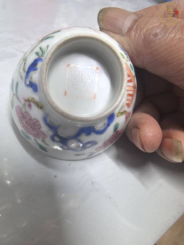 古玩陶瓷粉彩杯真品鑒賞圖