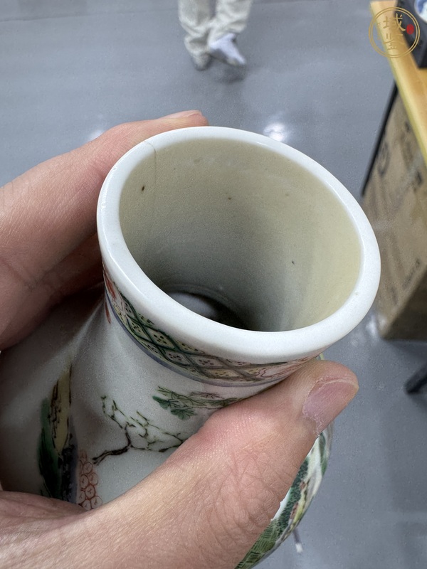 古玩陶瓷五彩瓶真品鑒賞圖