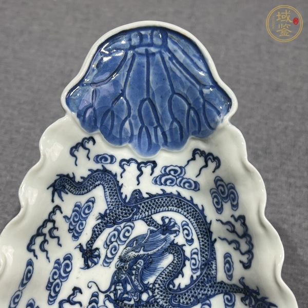 古玩陶瓷清宣統(tǒng) 青花龍紋貝殼盤真品鑒賞圖