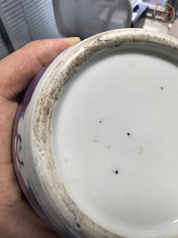 古玩陶瓷青花留白梅紋罐真品鑒賞圖