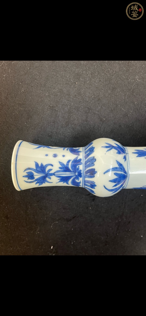 古玩陶瓷青花人物故事紋蒜頭瓶真品鑒賞圖