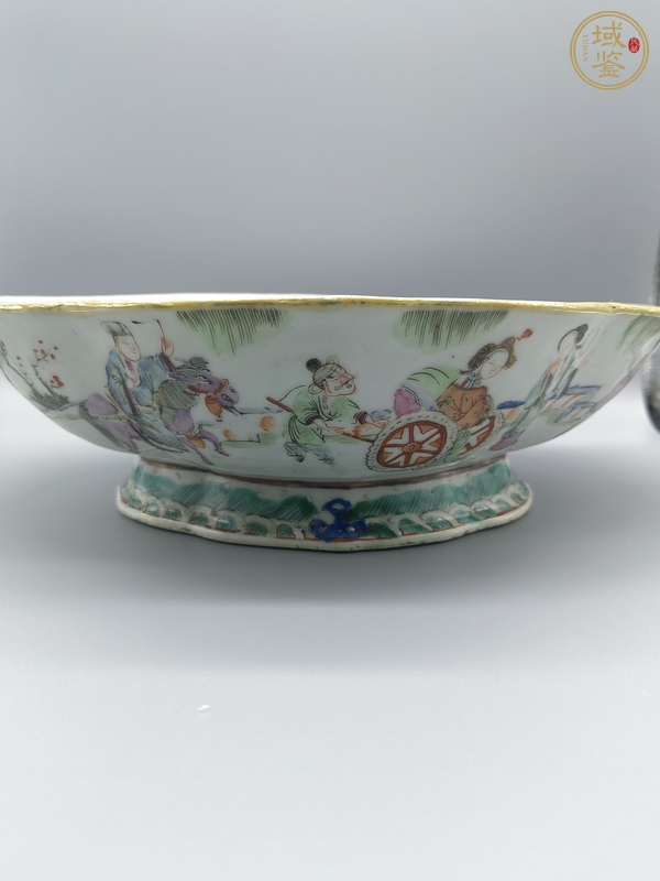 古玩同治細(xì)路粉彩供盤真品鑒賞圖