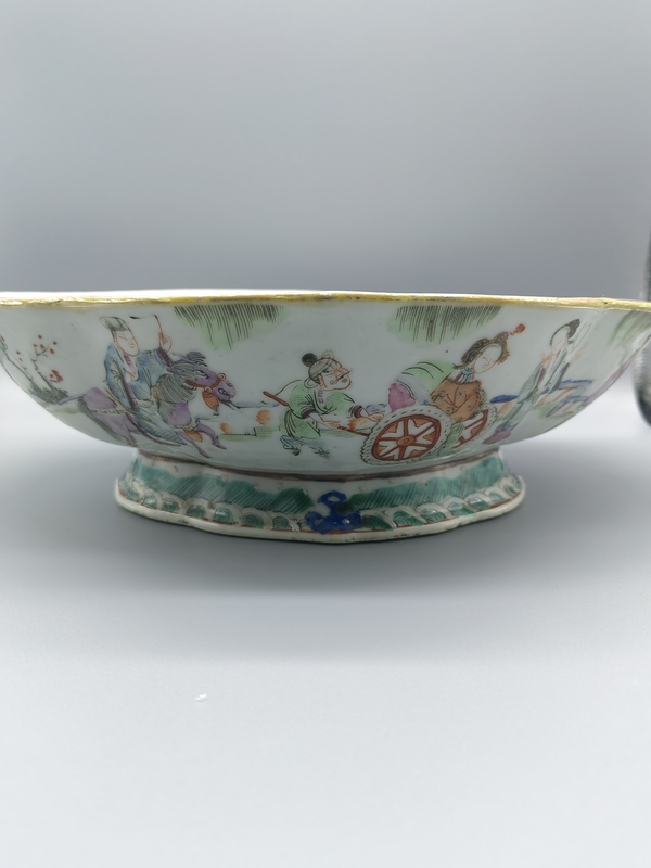 古玩轉(zhuǎn)賣同治細(xì)路粉彩供盤拍賣，當(dāng)前價格12000元