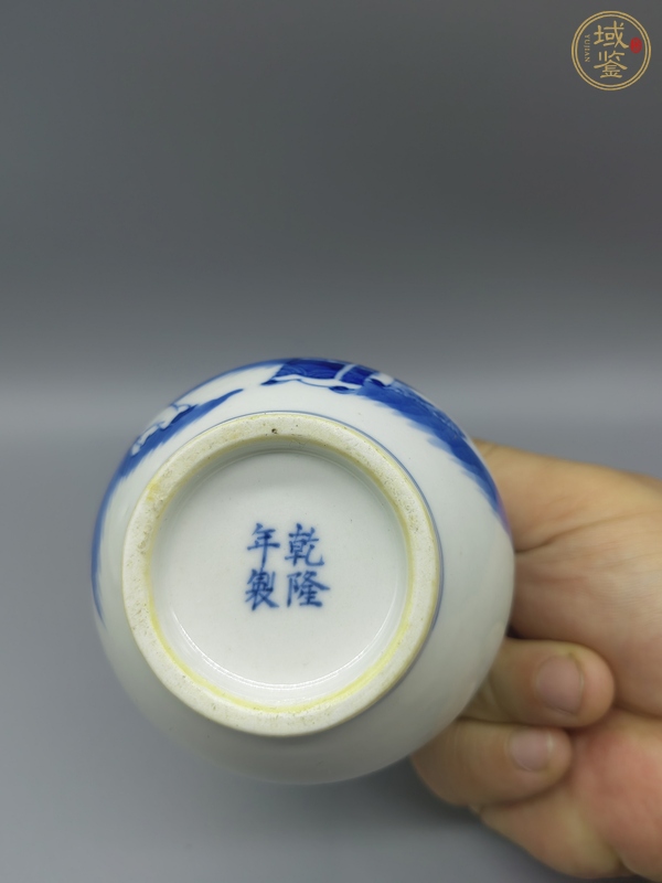 古玩陶瓷晚清青花渣斗真品鑒賞圖