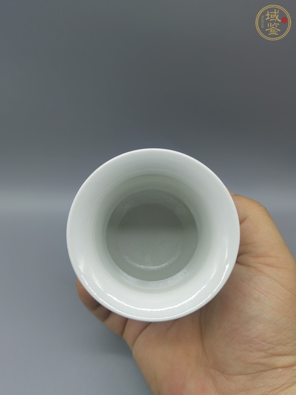 古玩晚清青花渣斗真品鑒賞圖