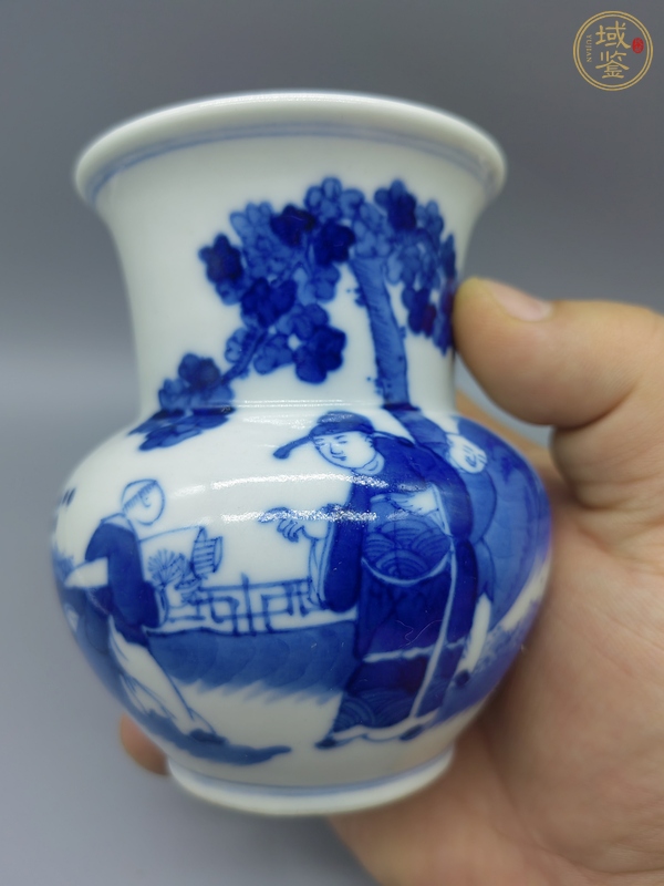 古玩陶瓷晚清青花渣斗真品鑒賞圖