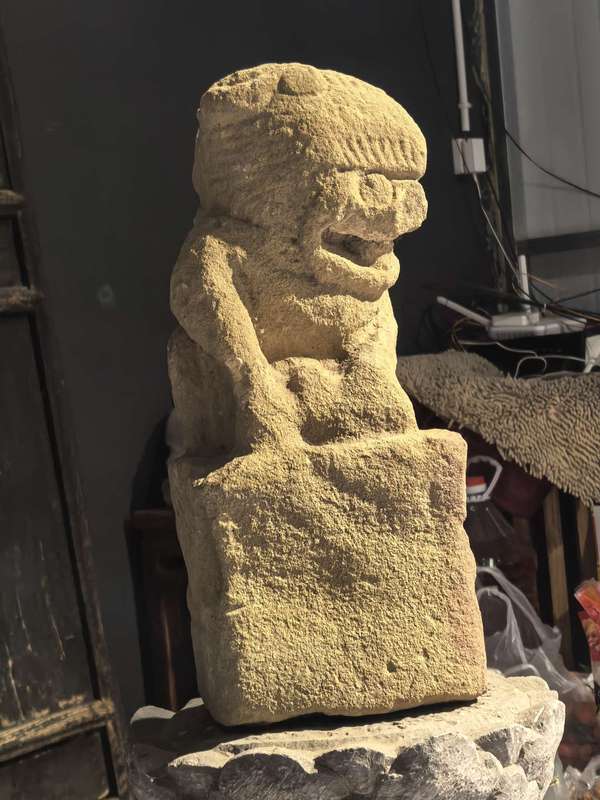 古玩雜項麻石獅子拍賣，當前價格13000元