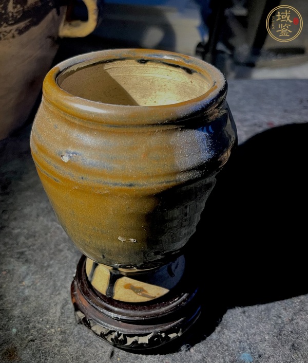 古玩陶瓷褐釉罐真品鑒賞圖
