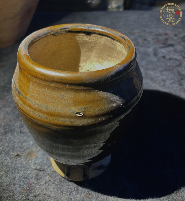 古玩陶瓷褐釉罐真品鑒賞圖