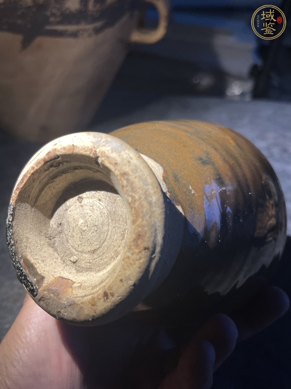 古玩陶瓷褐釉罐真品鑒賞圖