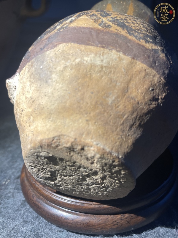 古玩陶瓷馬家窯文化馬廠類型彩陶單耳罐真品鑒賞圖