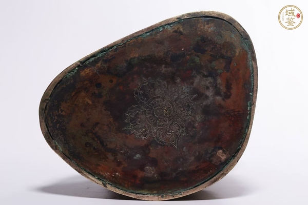古玩銅器銅鎏金菩薩像真品鑒賞圖