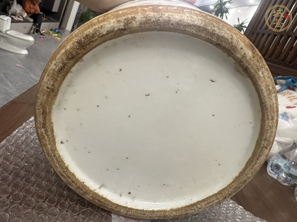 古玩陶瓷粉彩麒麟送子紋雙耳盤口大瓶真品鑒賞圖