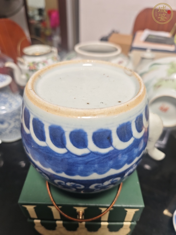 古玩清中期青花云龍紋茶壺真品鑒賞圖