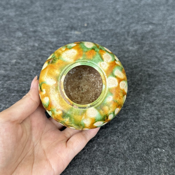 古玩陶瓷唐三彩水盂拍賣，當(dāng)前價(jià)格65000元