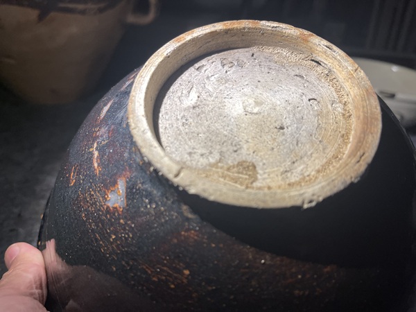 古玩陶瓷黑釉碗拍賣，當(dāng)前價(jià)格560元