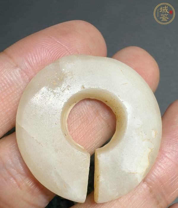古玩春秋玉玦真品鑒賞圖
