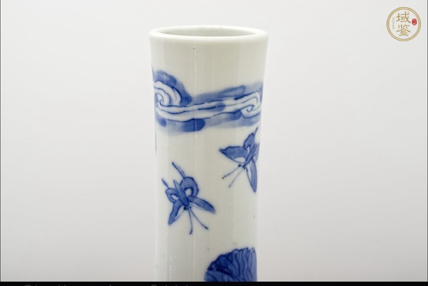 古玩陶瓷青花白菜紋天球瓶真品鑒賞圖