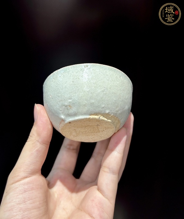 古玩陶瓷元末明初事情青白釉杯真品鑒賞圖