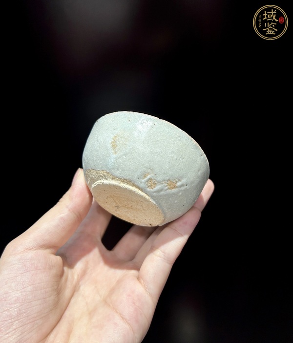 古玩陶瓷元末明初事情青白釉杯真品鑒賞圖
