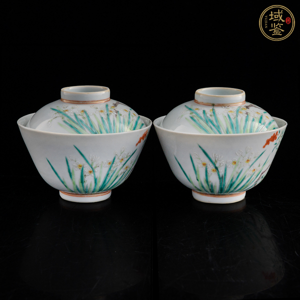 古玩陶瓷粉彩過枝花果紋蓋碗真品鑒賞圖