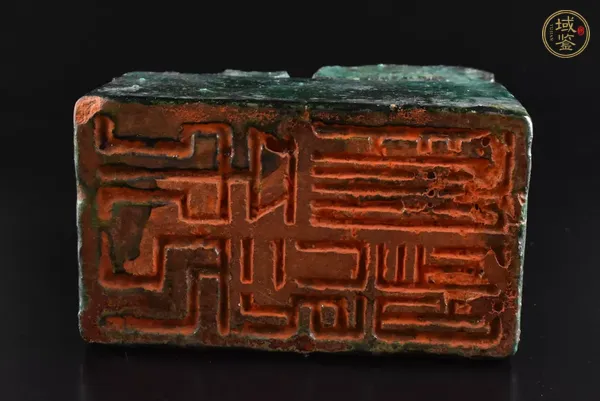 古玩陶瓷石灣窯綠釉獅鈕印章真品鑒賞圖