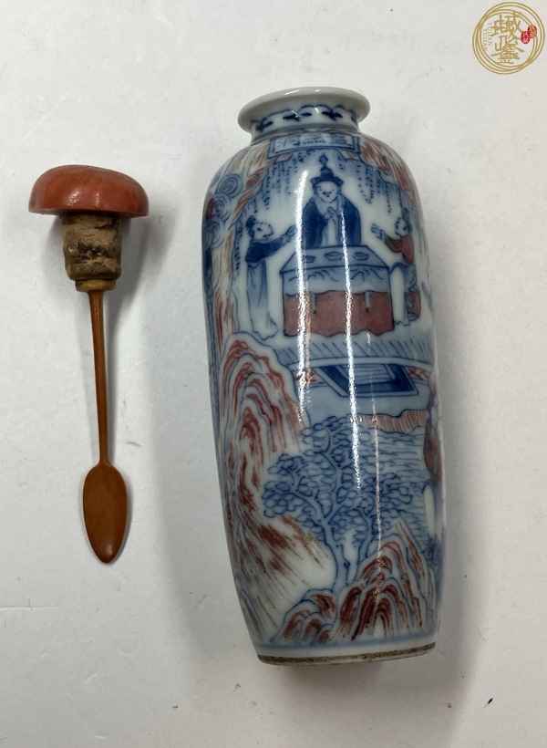 古玩陶瓷青花釉里紅人物鼻煙壺真品鑒賞圖