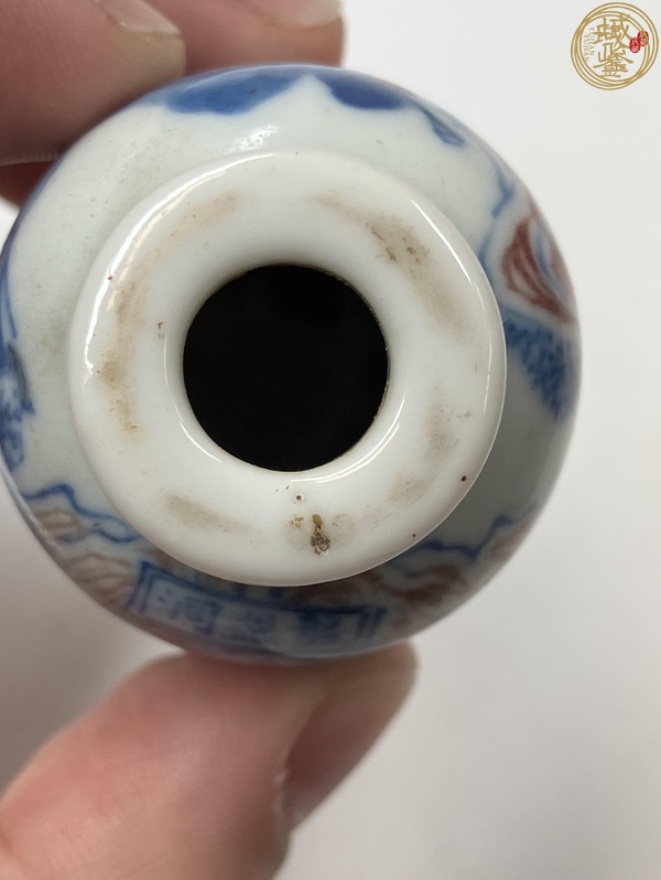 古玩陶瓷青花釉里紅人物鼻煙壺真品鑒賞圖