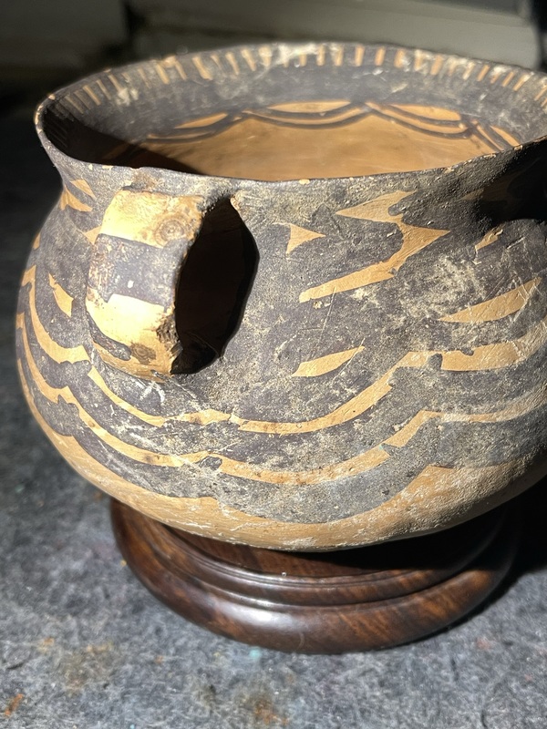 古玩陶瓷馬家窯文化馬廠類型水波紋彩陶罐拍賣，當(dāng)前價(jià)格2200元