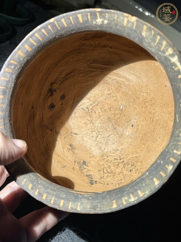 古玩陶瓷馬家窯文化馬廠類型水波紋彩陶罐真品鑒賞圖
